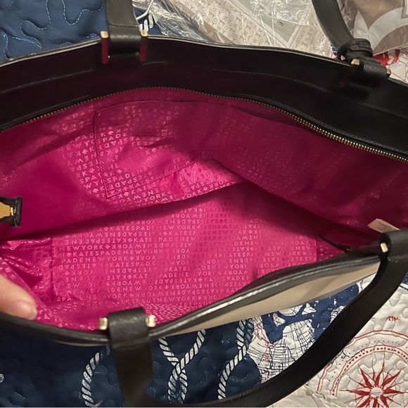 Kate Spade Purse - Picture 6 of 10